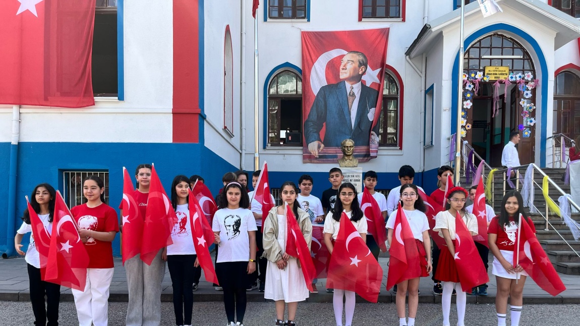 23 Nisan Ulusal Egemenlik ve Çocuk Bayramı Törenimiz